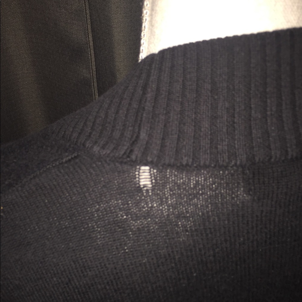 Black sweater - Picture 4 of 5